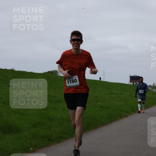 04.05.2025 - 8. Wedeler Halbmarathon Yannick Fuchs http://msf.ph/oto/7831565 04.05.2025 11:20:28 Laufen 148, 1160, 1059, 687 meine-sportfotos.de