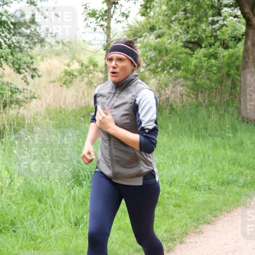 04.05.2025 - 8. Wedeler Halbmarathon Lena Gebhardt http://msf.ph/oto/7831589 04.05.2025 11:18:14 Laufen  meine-sportfotos.de