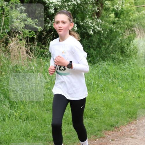 04.05.2025 - 8. Wedeler Halbmarathon Lena Gebhardt http://msf.ph/oto/7831598 04.05.2025 11:18:23 Laufen 123 meine-sportfotos.de