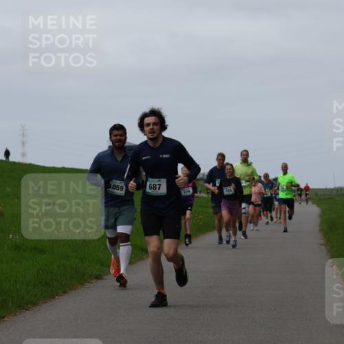04.05.2025 - 8. Wedeler Halbmarathon Yannick Fuchs http://msf.ph/oto/7831624 04.05.2025 11:20:31 Laufen 1059, 687, 579, 155 meine-sportfotos.de