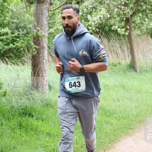 04.05.2025 - 8. Wedeler Halbmarathon Lena Gebhardt http://msf.ph/oto/7831660 04.05.2025 11:18:30 Laufen 643 meine-sportfotos.de
