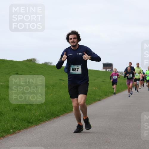 04.05.2025 - 8. Wedeler Halbmarathon Yannick Fuchs http://msf.ph/oto/7831673 04.05.2025 11:20:33 Laufen 687 meine-sportfotos.de