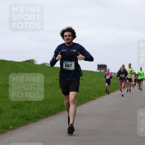 04.05.2025 - 8. Wedeler Halbmarathon Yannick Fuchs http://msf.ph/oto/7831679 04.05.2025 11:20:34 Laufen 687 meine-sportfotos.de