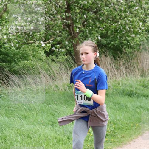 04.05.2025 - 8. Wedeler Halbmarathon Lena Gebhardt http://msf.ph/oto/7831734 04.05.2025 11:18:40 Laufen 110, 131 meine-sportfotos.de