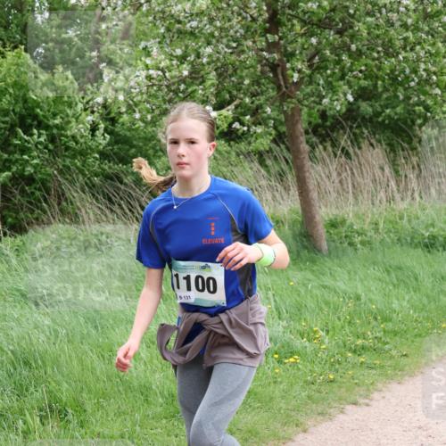 04.05.2025 - 8. Wedeler Halbmarathon Lena Gebhardt http://msf.ph/oto/7831750 04.05.2025 11:18:41 Laufen 16, 1100, 131 meine-sportfotos.de