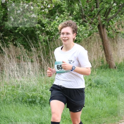 04.05.2025 - 8. Wedeler Halbmarathon Lena Gebhardt http://msf.ph/oto/7831753 04.05.2025 11:18:42 Laufen 65, 5 meine-sportfotos.de