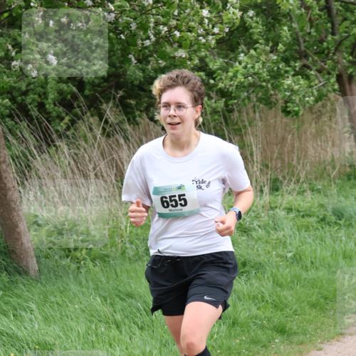04.05.2025 - 8. Wedeler Halbmarathon Lena Gebhardt http://msf.ph/oto/7831767 04.05.2025 11:18:42 Laufen 655, 5 meine-sportfotos.de