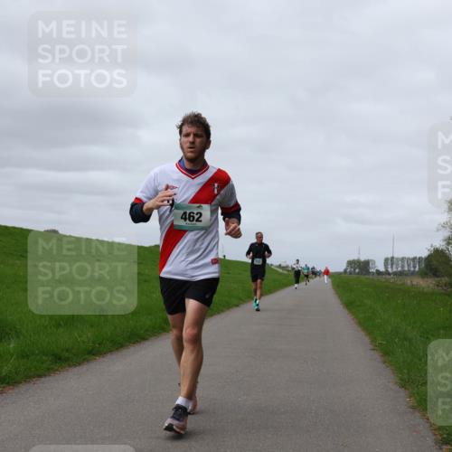 04.05.2025 - 8. Wedeler Halbmarathon Yannick Fuchs http://msf.ph/oto/7831777 04.05.2025 11:40:46 Laufen 462 meine-sportfotos.de