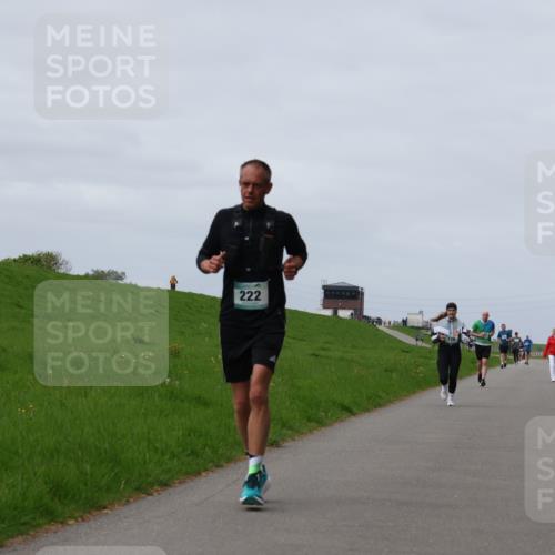 04.05.2025 - 8. Wedeler Halbmarathon Yannick Fuchs http://msf.ph/oto/7831832 04.05.2025 11:40:48 Laufen 222 meine-sportfotos.de