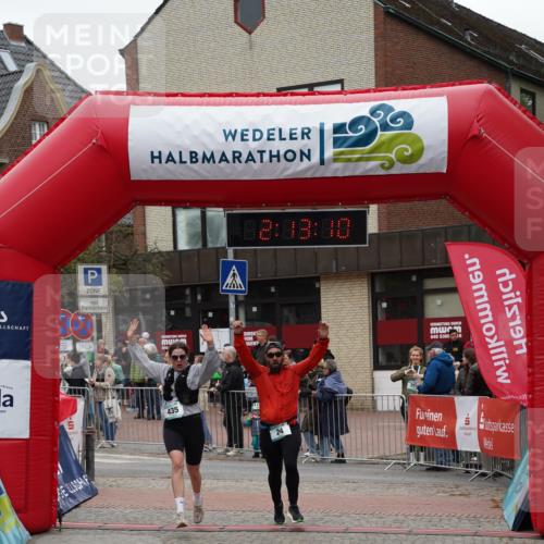04.05.2025 - 8. Wedeler Halbmarathon Felixshl http://msf.ph/oto/7831837 04.05.2025 12:13:07 Ziel 24, 435 meine-sportfotos.de