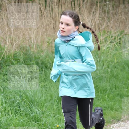 04.05.2025 - 8. Wedeler Halbmarathon Lena Gebhardt http://msf.ph/oto/7831842 04.05.2025 11:18:49 Laufen  meine-sportfotos.de