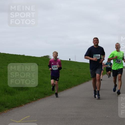 04.05.2025 - 8. Wedeler Halbmarathon Yannick Fuchs http://msf.ph/oto/7831845 04.05.2025 11:20:40 Laufen 579, 1122, 846 meine-sportfotos.de