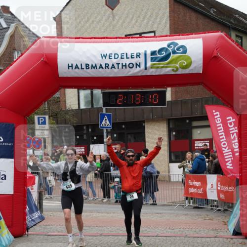 04.05.2025 - 8. Wedeler Halbmarathon Felixshl http://msf.ph/oto/7831878 04.05.2025 12:13:08 Ziel 24, 272, 435 meine-sportfotos.de