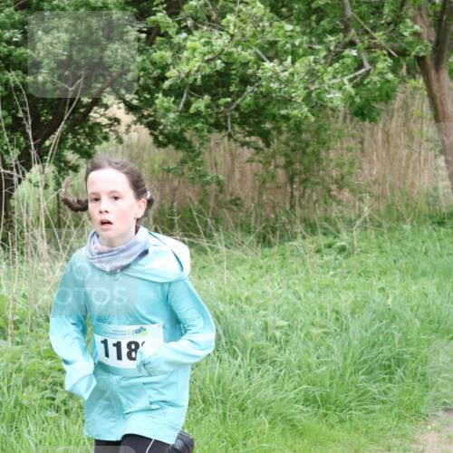 04.05.2025 - 8. Wedeler Halbmarathon Lena Gebhardt http://msf.ph/oto/7831879 04.05.2025 11:18:50 Laufen 118 meine-sportfotos.de
