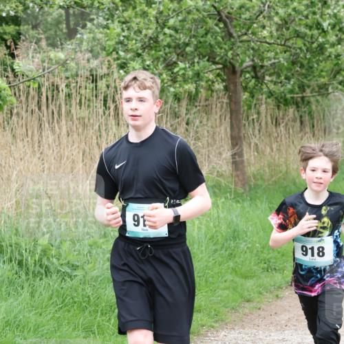 04.05.2025 - 8. Wedeler Halbmarathon Lena Gebhardt http://msf.ph/oto/7831897 04.05.2025 11:18:53 Laufen 91, 918 meine-sportfotos.de