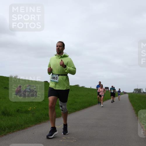04.05.2025 - 8. Wedeler Halbmarathon Yannick Fuchs http://msf.ph/oto/7831905 04.05.2025 11:20:44 Laufen 1053 meine-sportfotos.de