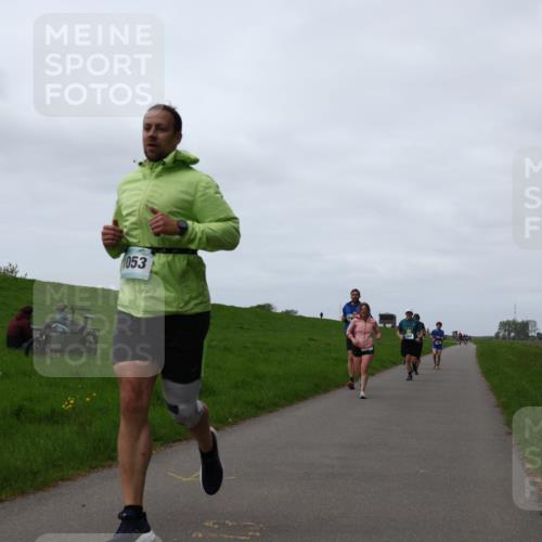 04.05.2025 - 8. Wedeler Halbmarathon Yannick Fuchs http://msf.ph/oto/7831912 04.05.2025 11:20:44 Laufen 053 meine-sportfotos.de