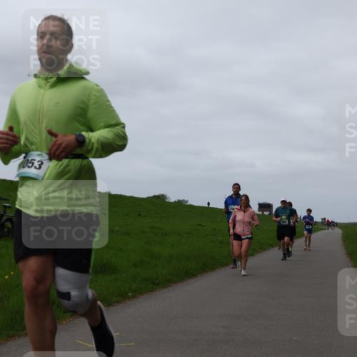 04.05.2025 - 8. Wedeler Halbmarathon Yannick Fuchs http://msf.ph/oto/7831914 04.05.2025 11:20:44 Laufen 053 meine-sportfotos.de