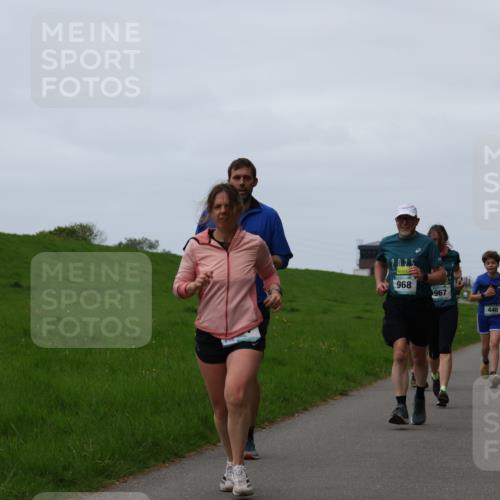 04.05.2025 - 8. Wedeler Halbmarathon Yannick Fuchs http://msf.ph/oto/7831928 04.05.2025 11:20:45 Laufen 968, 967, 446 meine-sportfotos.de