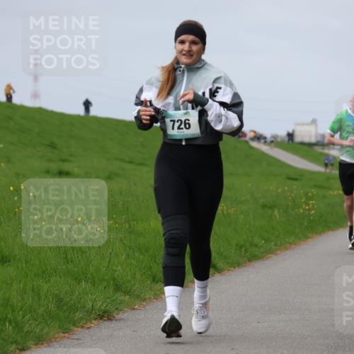 04.05.2025 - 8. Wedeler Halbmarathon Yannick Fuchs http://msf.ph/oto/7831938 04.05.2025 11:40:54 Laufen 726 meine-sportfotos.de