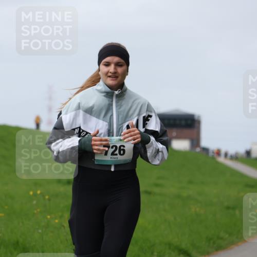 04.05.2025 - 8. Wedeler Halbmarathon Yannick Fuchs http://msf.ph/oto/7831952 04.05.2025 11:40:55 Laufen 726, 072 meine-sportfotos.de
