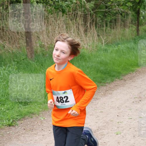 04.05.2025 - 8. Wedeler Halbmarathon Lena Gebhardt http://msf.ph/oto/7831960 04.05.2025 11:19:01 Laufen 482 meine-sportfotos.de