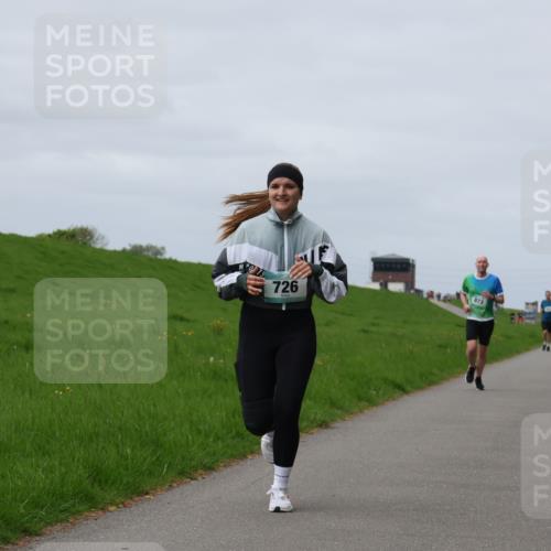 04.05.2025 - 8. Wedeler Halbmarathon Yannick Fuchs http://msf.ph/oto/7831962 04.05.2025 11:40:55 Laufen 726 meine-sportfotos.de