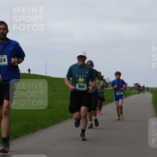 04.05.2025 - 8. Wedeler Halbmarathon Yannick Fuchs http://msf.ph/oto/7831965 04.05.2025 11:20:46 Laufen 1024, 2025, 968, 446 meine-sportfotos.de