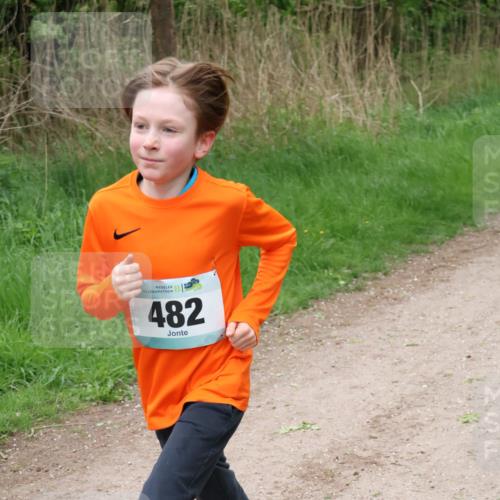 04.05.2025 - 8. Wedeler Halbmarathon Lena Gebhardt http://msf.ph/oto/7831967 04.05.2025 11:19:01 Laufen 482 meine-sportfotos.de