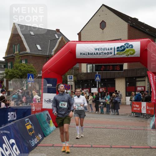 04.05.2025 - 8. Wedeler Halbmarathon Felixshl http://msf.ph/oto/7831974 04.05.2025 12:13:14 Ziel 24, 272, 273, 415 meine-sportfotos.de