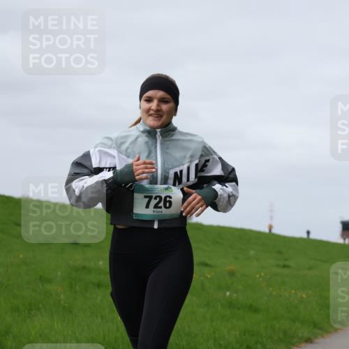 04.05.2025 - 8. Wedeler Halbmarathon Yannick Fuchs http://msf.ph/oto/7831982 04.05.2025 11:40:57 Laufen 726 meine-sportfotos.de