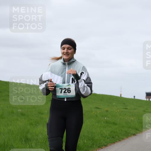 04.05.2025 - 8. Wedeler Halbmarathon Yannick Fuchs http://msf.ph/oto/7831992 04.05.2025 11:40:57 Laufen 726 meine-sportfotos.de