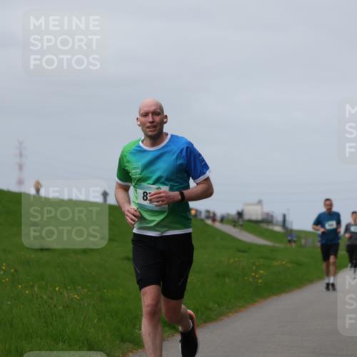04.05.2025 - 8. Wedeler Halbmarathon Yannick Fuchs http://msf.ph/oto/7832070 04.05.2025 11:41:01 Laufen 83 meine-sportfotos.de