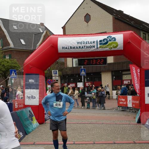 04.05.2025 - 8. Wedeler Halbmarathon Felixshl http://msf.ph/oto/7832086 04.05.2025 12:13:20 Ziel 415 meine-sportfotos.de