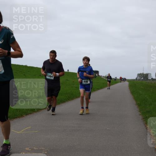 04.05.2025 - 8. Wedeler Halbmarathon Yannick Fuchs http://msf.ph/oto/7832107 04.05.2025 11:20:51 Laufen 20, 967, 1094, 446 meine-sportfotos.de