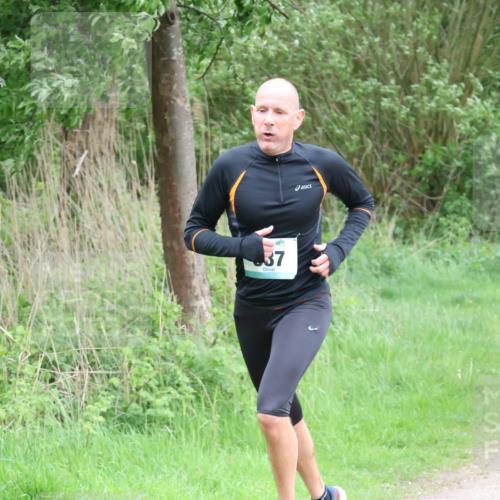 04.05.2025 - 8. Wedeler Halbmarathon Lena Gebhardt http://msf.ph/oto/7832174 04.05.2025 11:19:33 Laufen 37 meine-sportfotos.de