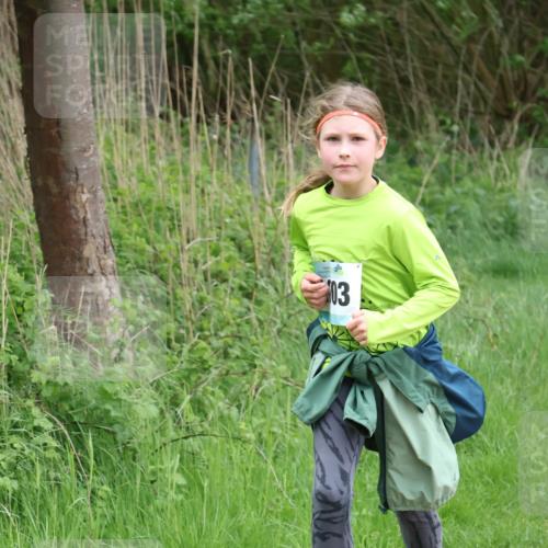 04.05.2025 - 8. Wedeler Halbmarathon Lena Gebhardt http://msf.ph/oto/7832205 04.05.2025 11:19:35 Laufen 03 meine-sportfotos.de
