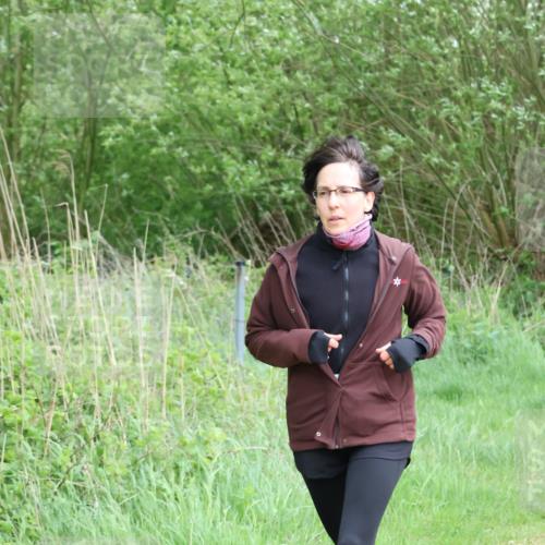 04.05.2025 - 8. Wedeler Halbmarathon Lena Gebhardt http://msf.ph/oto/7832239 04.05.2025 11:19:39 Laufen  meine-sportfotos.de