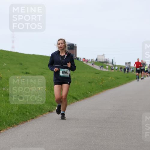 04.05.2025 - 8. Wedeler Halbmarathon Yannick Fuchs http://msf.ph/oto/7832244 04.05.2025 11:20:55 Laufen 696 meine-sportfotos.de