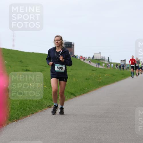 04.05.2025 - 8. Wedeler Halbmarathon Yannick Fuchs http://msf.ph/oto/7832248 04.05.2025 11:20:55 Laufen 696 meine-sportfotos.de