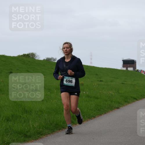 04.05.2025 - 8. Wedeler Halbmarathon Yannick Fuchs http://msf.ph/oto/7832286 04.05.2025 11:20:58 Laufen 696 meine-sportfotos.de