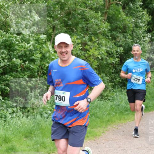 04.05.2025 - 8. Wedeler Halbmarathon Lena Gebhardt http://msf.ph/oto/7832302 04.05.2025 11:19:48 Laufen 6, 790, 90, 228 meine-sportfotos.de