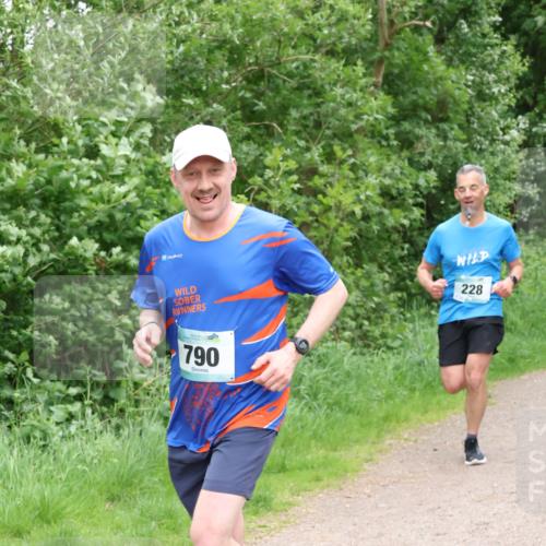 04.05.2025 - 8. Wedeler Halbmarathon Lena Gebhardt http://msf.ph/oto/7832305 04.05.2025 11:19:49 Laufen 8, 06, 790, 228 meine-sportfotos.de