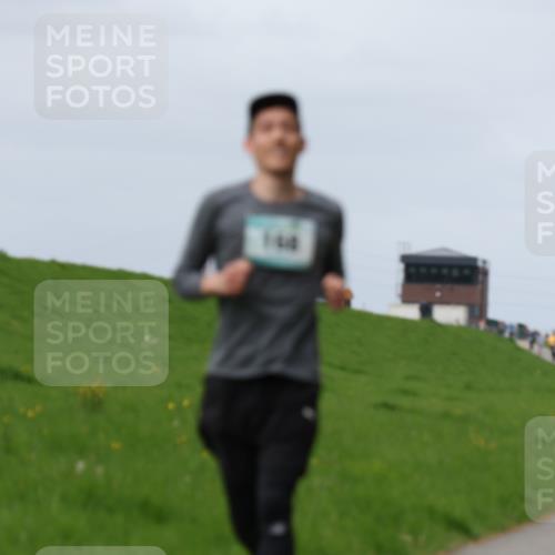 04.05.2025 - 8. Wedeler Halbmarathon Yannick Fuchs http://msf.ph/oto/7832307 04.05.2025 11:41:17 Laufen 144 meine-sportfotos.de