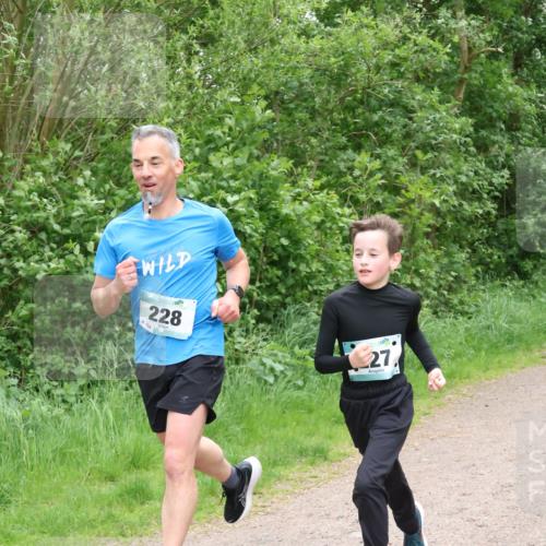04.05.2025 - 8. Wedeler Halbmarathon Lena Gebhardt http://msf.ph/oto/7832335 04.05.2025 11:19:50 Laufen 228, 154, 27 meine-sportfotos.de