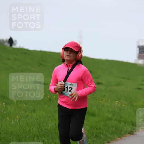 04.05.2025 - 8. Wedeler Halbmarathon Yannick Fuchs http://msf.ph/oto/7832347 04.05.2025 11:21:08 Laufen 512 meine-sportfotos.de