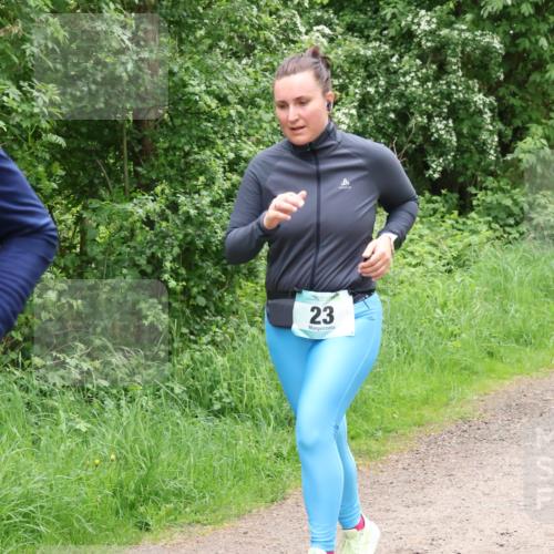 04.05.2025 - 8. Wedeler Halbmarathon Lena Gebhardt http://msf.ph/oto/7832361 04.05.2025 11:19:55 Laufen 23 meine-sportfotos.de