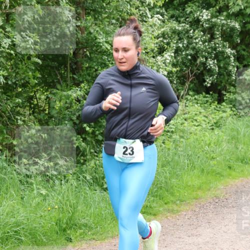 04.05.2025 - 8. Wedeler Halbmarathon Lena Gebhardt http://msf.ph/oto/7832369 04.05.2025 11:19:55 Laufen 23 meine-sportfotos.de