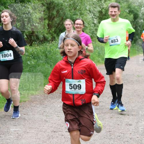 04.05.2025 - 8. Wedeler Halbmarathon Lena Gebhardt http://msf.ph/oto/7832384 04.05.2025 11:19:57 Laufen 1004, 147, 509, 8, 483 meine-sportfotos.de