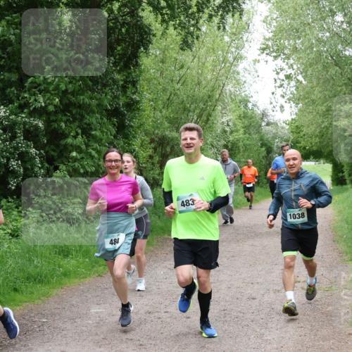 04.05.2025 - 8. Wedeler Halbmarathon Lena Gebhardt http://msf.ph/oto/7832394 04.05.2025 11:19:58 Laufen 484, 483, 1038 meine-sportfotos.de